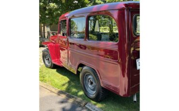 Willys-Wagoneer-1951-Burgundy-Tan-7
