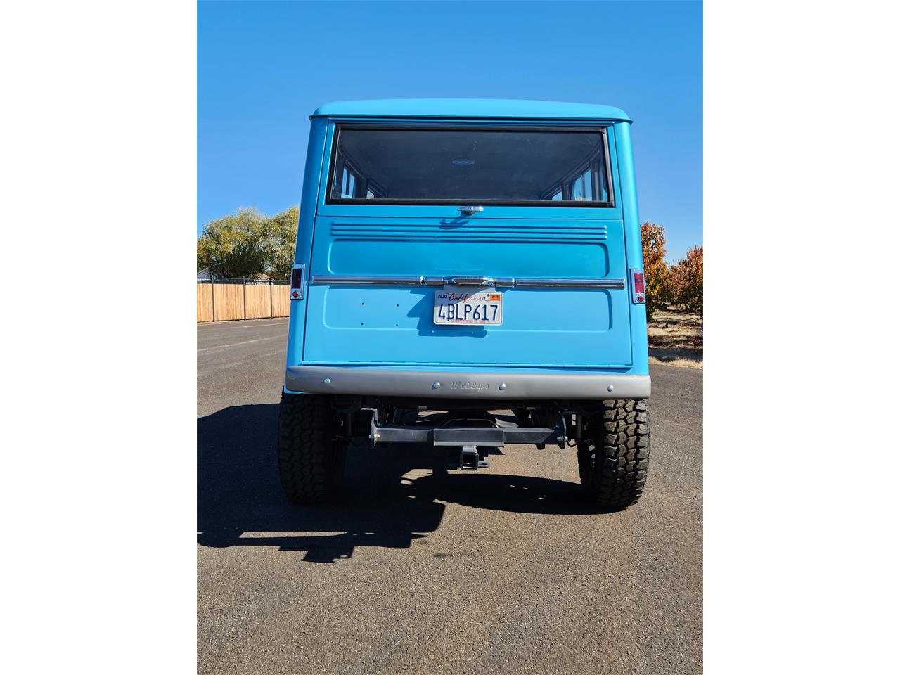 Willys-Wagoneer-1961-Two-tone-turquoise-Grayturquoise-1