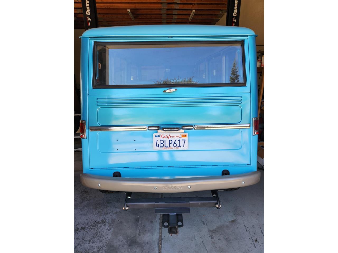 Willys-Wagoneer-1961-Two-tone-turquoise-Grayturquoise-17