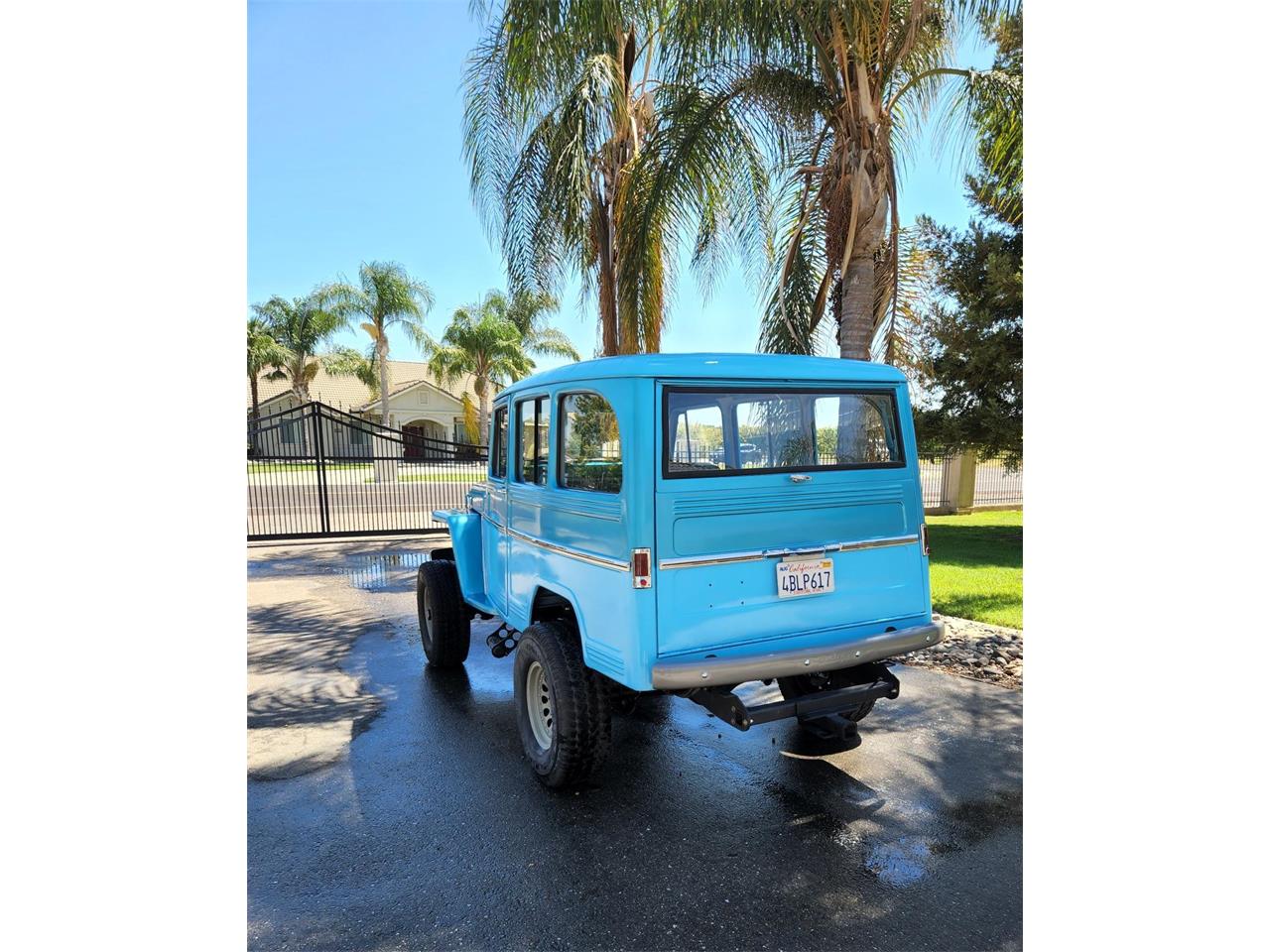 Willys-Wagoneer-1961-Two-tone-turquoise-Grayturquoise-18