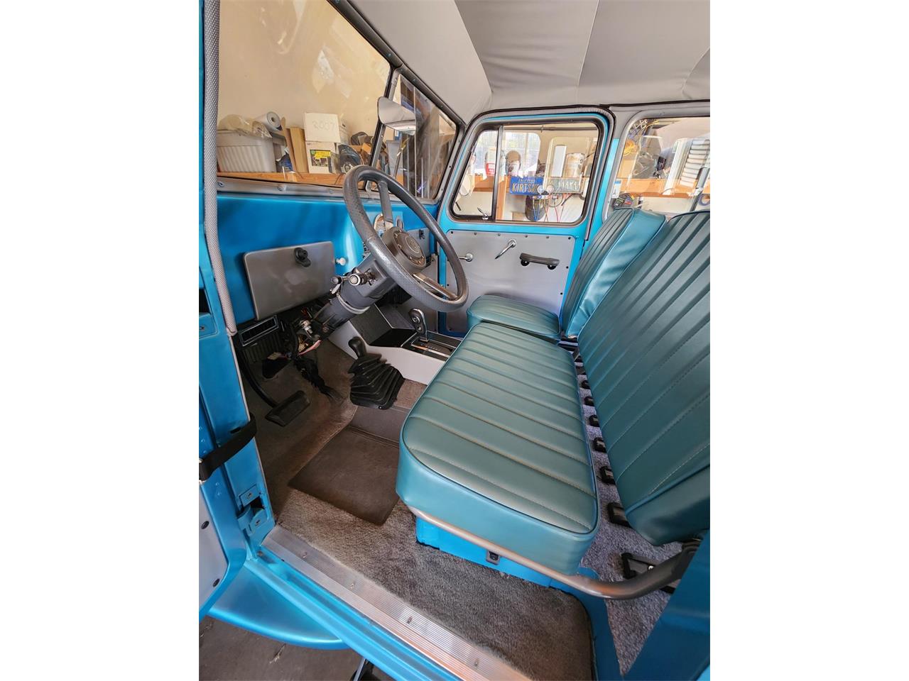Willys-Wagoneer-1961-Two-tone-turquoise-Grayturquoise-19