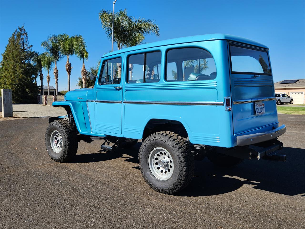 Willys-Wagoneer-1961-Two-tone-turquoise-Grayturquoise-3