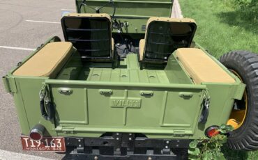 Willys-jeep-1945-green-11