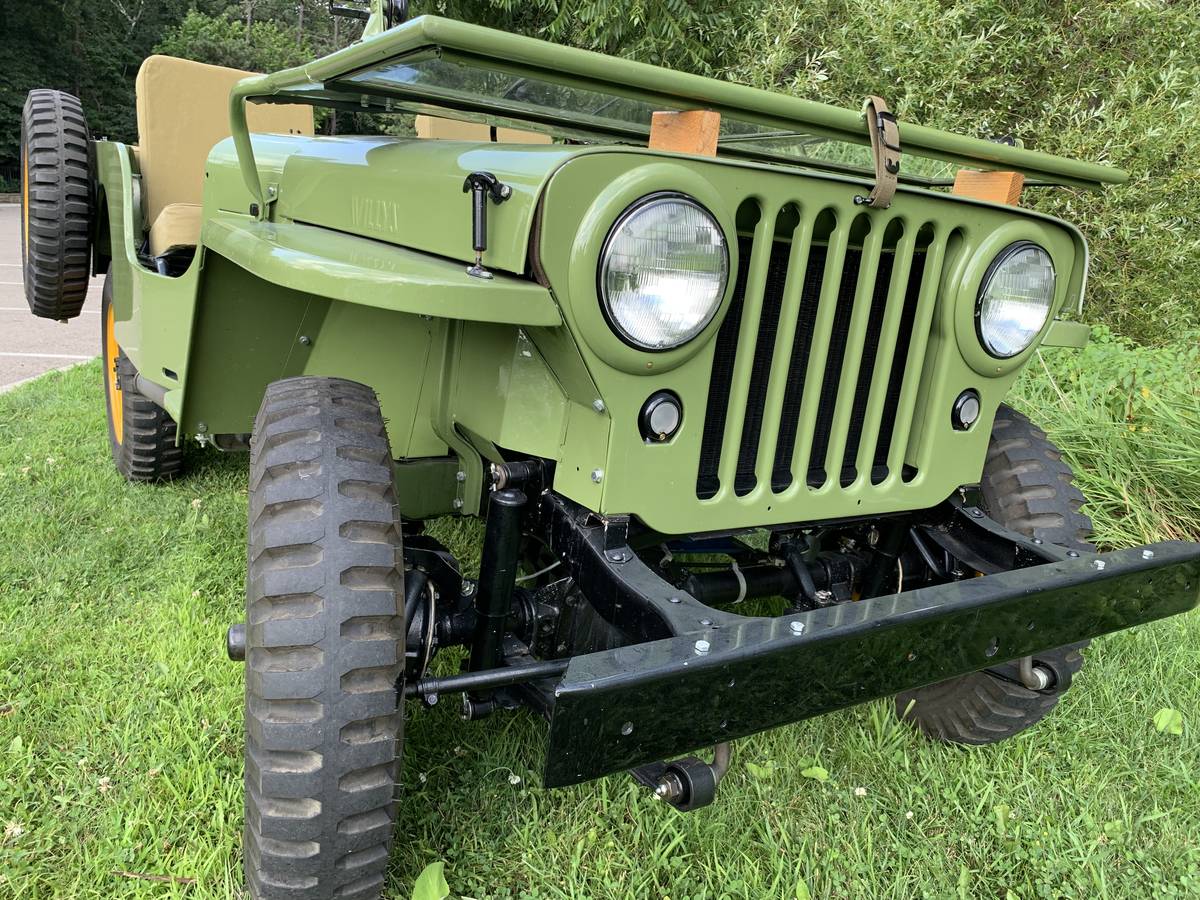Willys-jeep-1945-green-4
