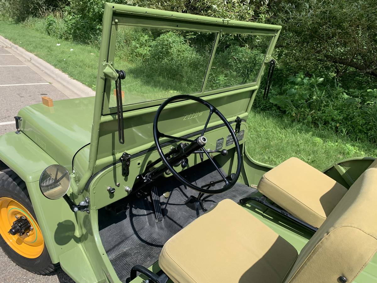 Willys-jeep-1945-green-6