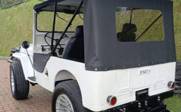 Willys-jeep-1947-white-2