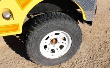 Willys-jeep-1947-yellow-12