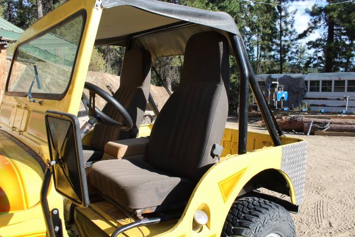 Willys-jeep-1947-yellow-5