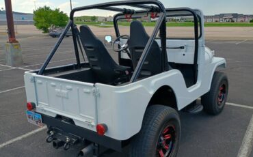 Willys-jeep-1959-white-4