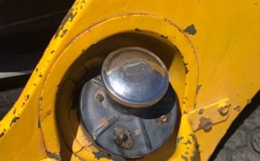 Willys-jeep-m38-1948-yellow-4