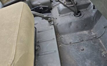 Willys-jeep-m38a1-1952-green-6