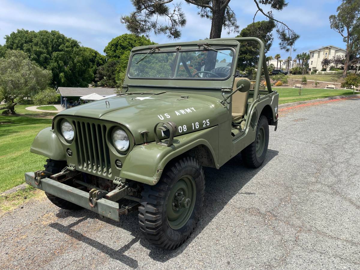 Willys-jeep-m38a1-1952