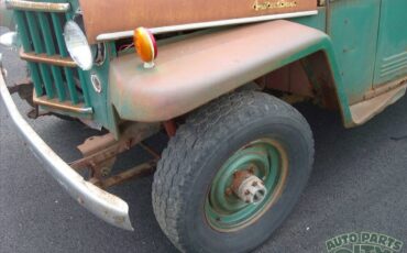 Willys-jeep-wagon-1957-green-14