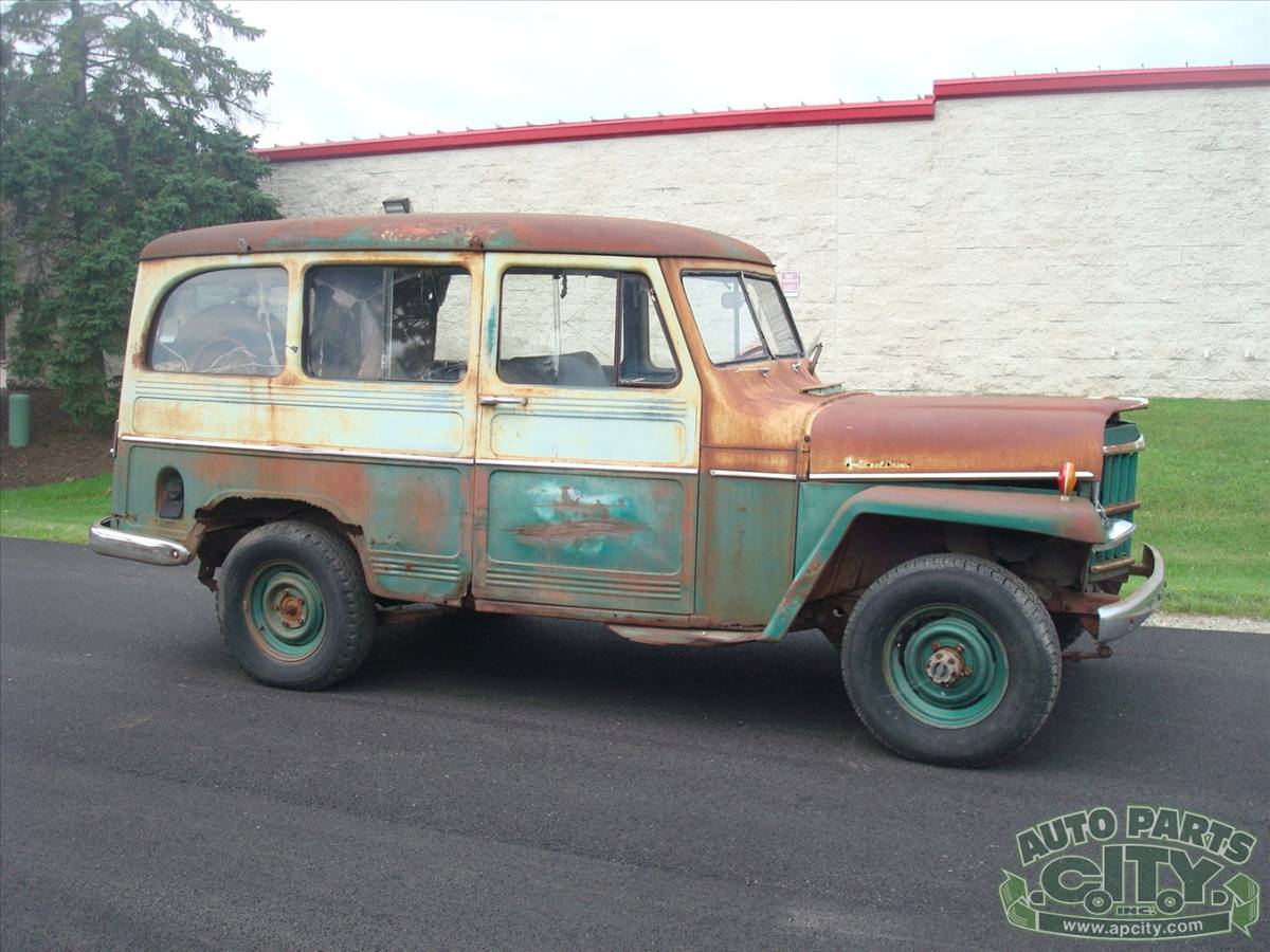 Willys-jeep-wagon-1957-green-2