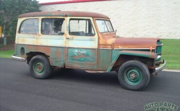 Willys-jeep-wagon-1957-green