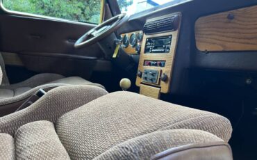 Willys-jeep-wagon-custom-1963-12