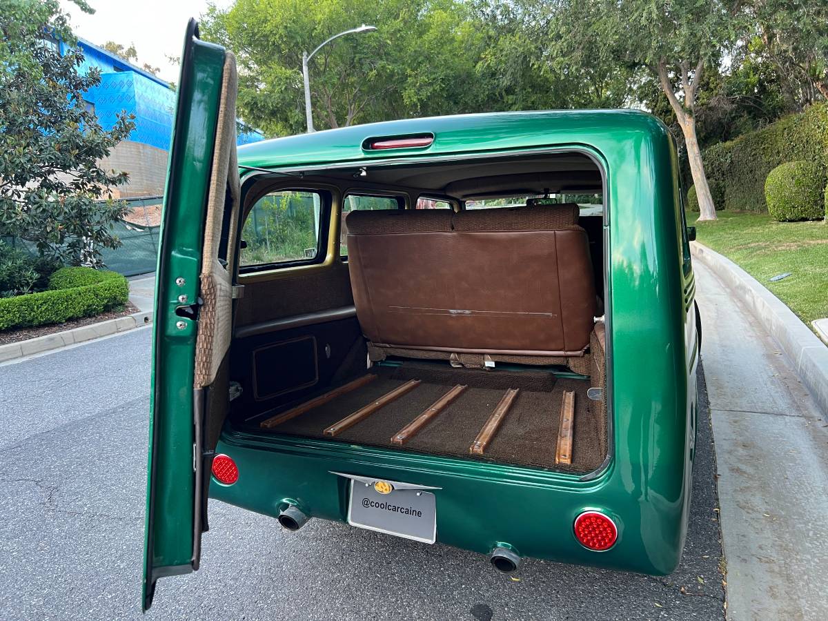 Willys-jeep-wagon-custom-1963-13