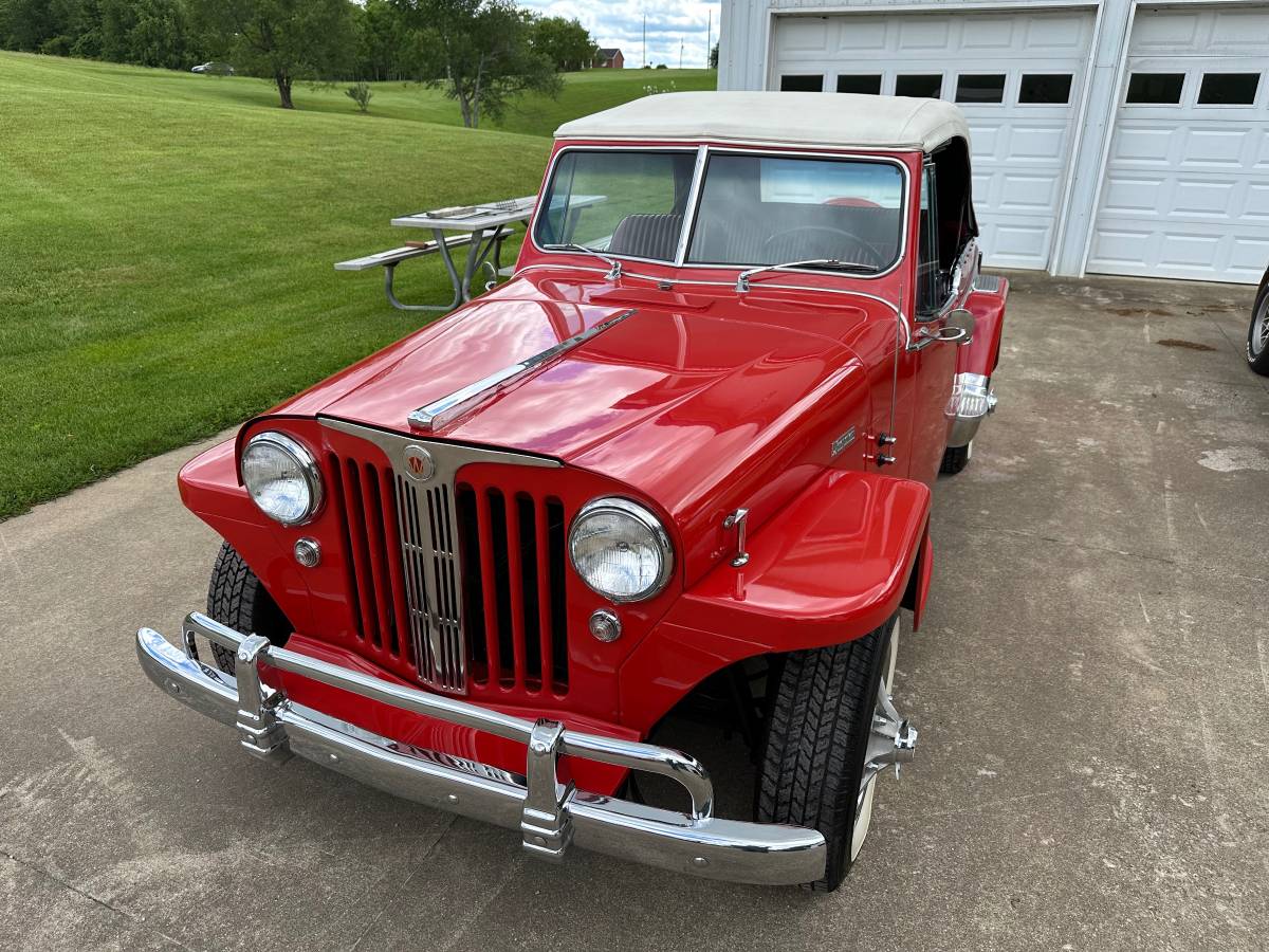 Willys-jeepster-1948-red-1