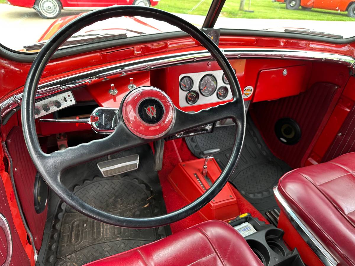 Willys-jeepster-1948-red-10