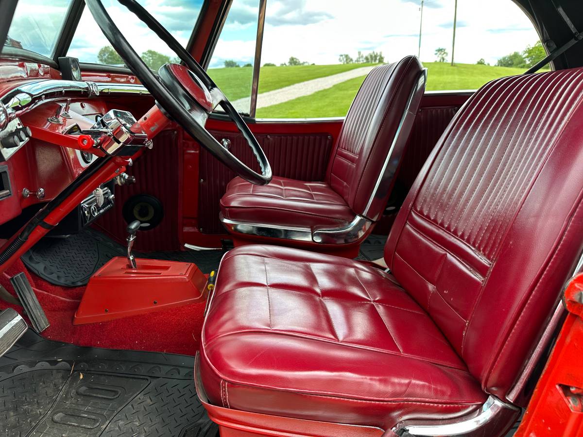 Willys-jeepster-1948-red-12