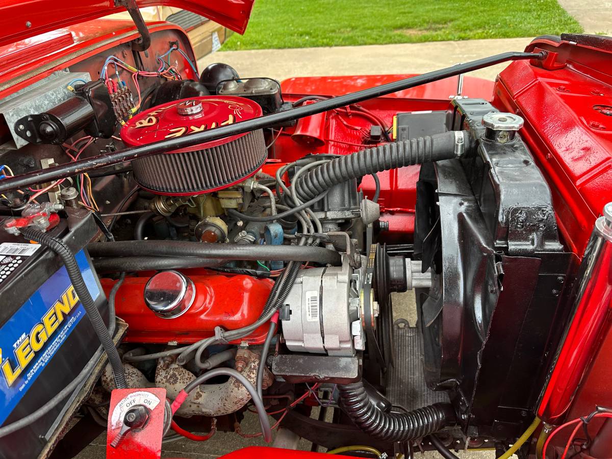 Willys-jeepster-1948-red-18
