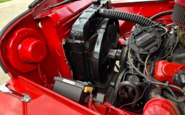 Willys-jeepster-1948-red-19