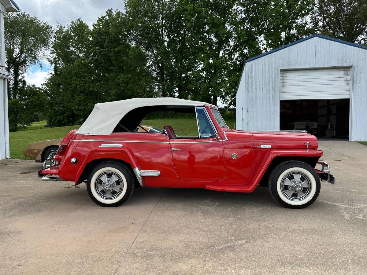 Willys-jeepster-1948-red-4