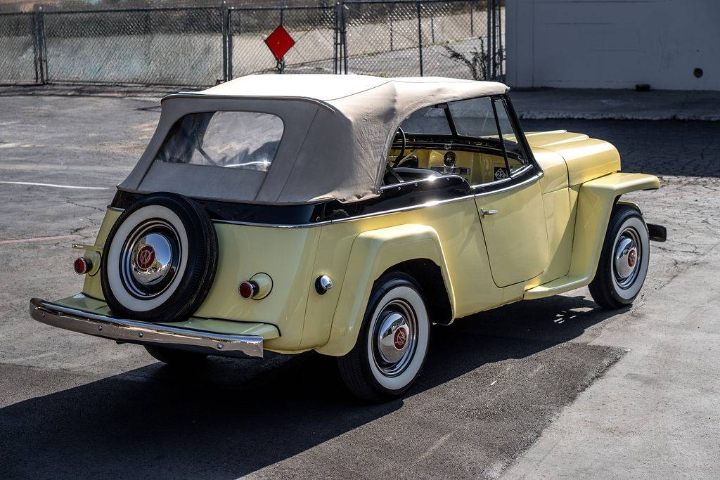Willys-jeepster-1950-17