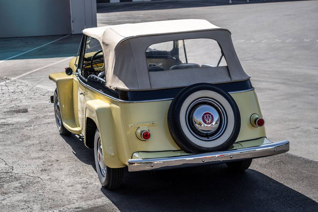 Willys-jeepster-1950-18