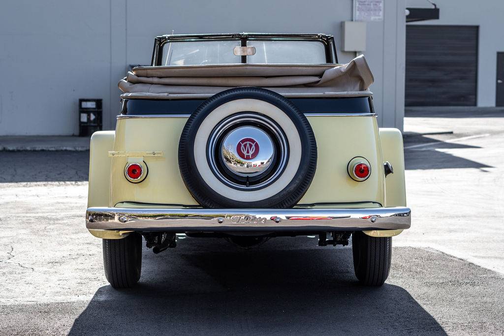 Willys-jeepster-1950-21