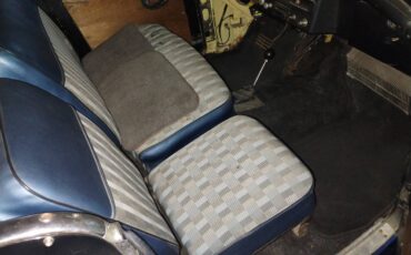 Willys-jeepster-1950-blue-10