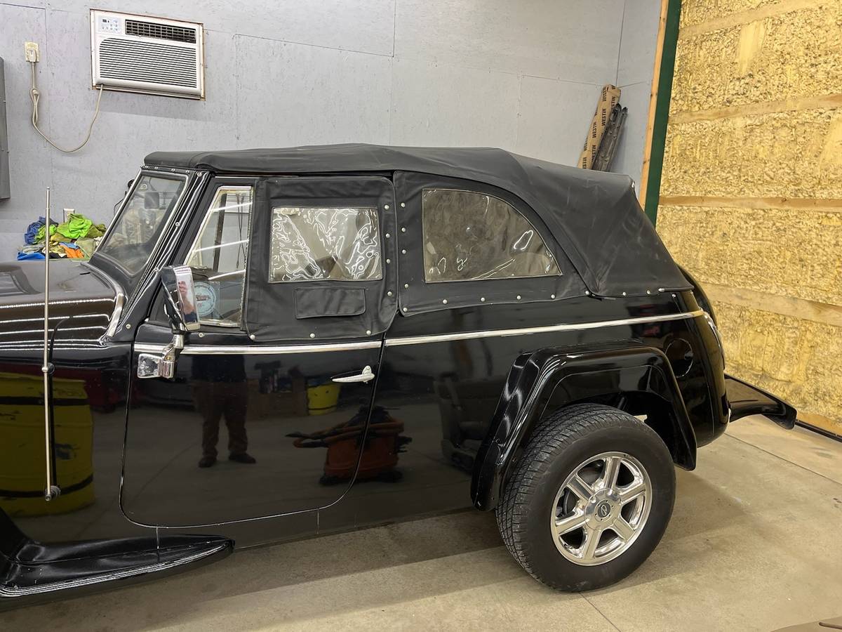 Willys-jeepster-1950