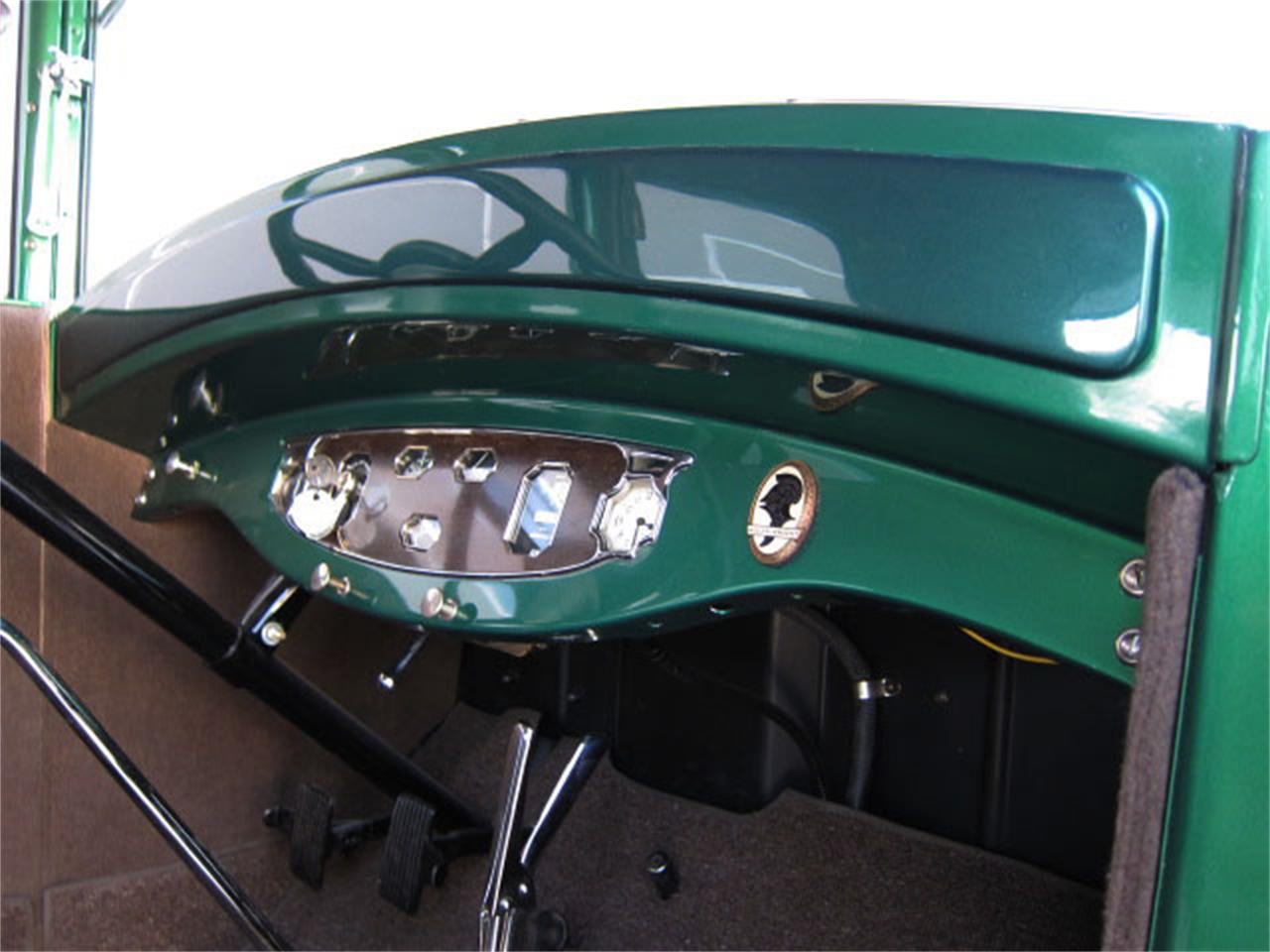 Willys-knight-Model-56-1928-Two-tone-green-Tanish-11
