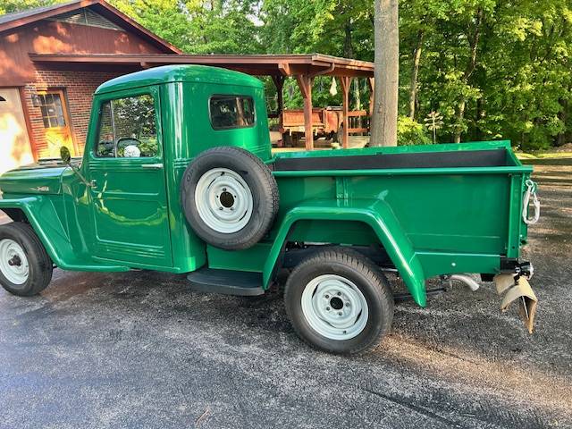 Willys-overland-1948-green-2