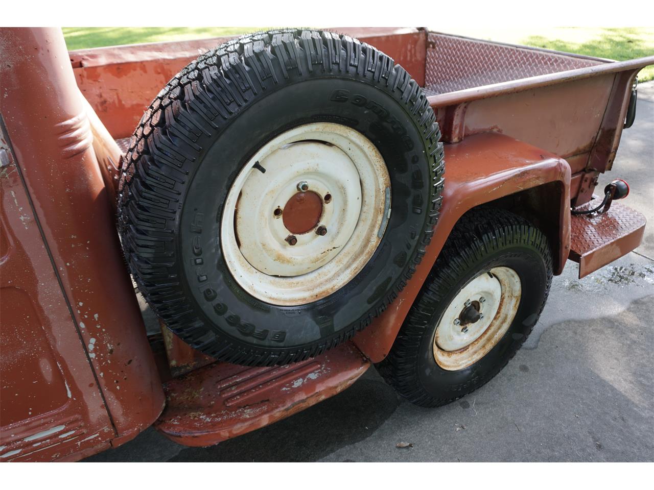 Willys-overland-Pickup-1949-Patina-Maroon-3