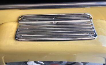 Willys-overland-jeepster-1950-yellow-16