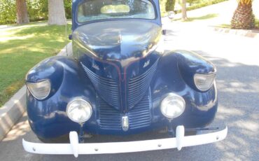Willys-sedan-1939-blue-1