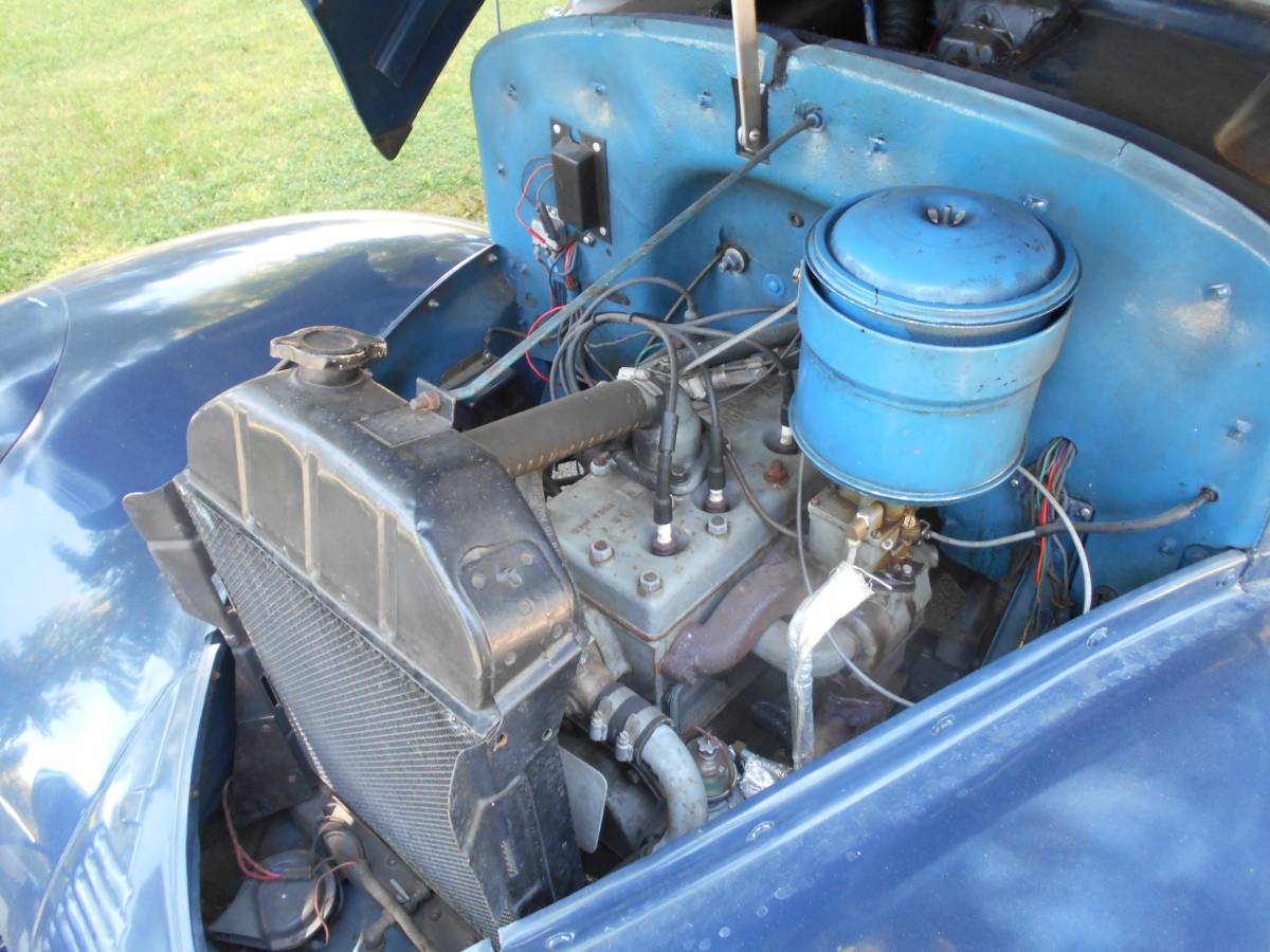 Willys-sedan-1939-blue-6
