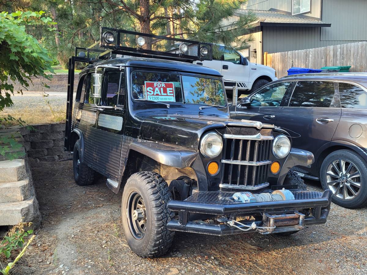 Willys-wagon-1955-black-1