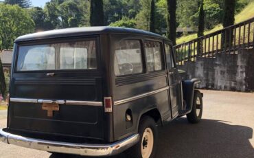 Willys-wagon-1962-1