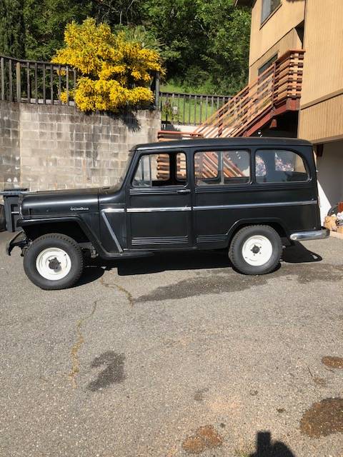 Willys-wagon-1962-3
