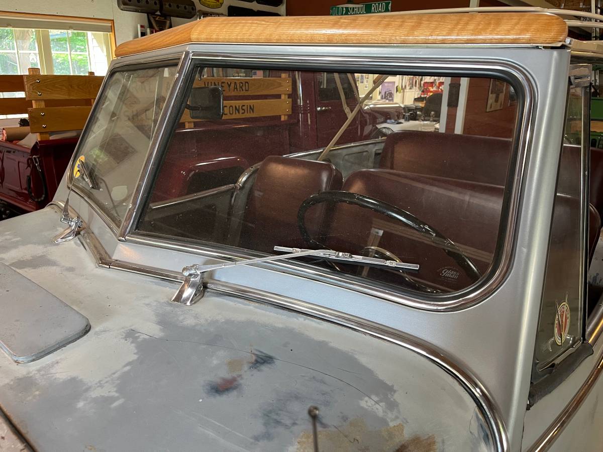 Wo-jeepster-1949-7