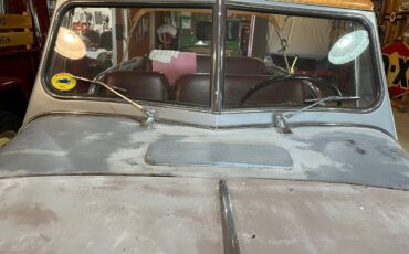 Wo-jeepster-1949-8
