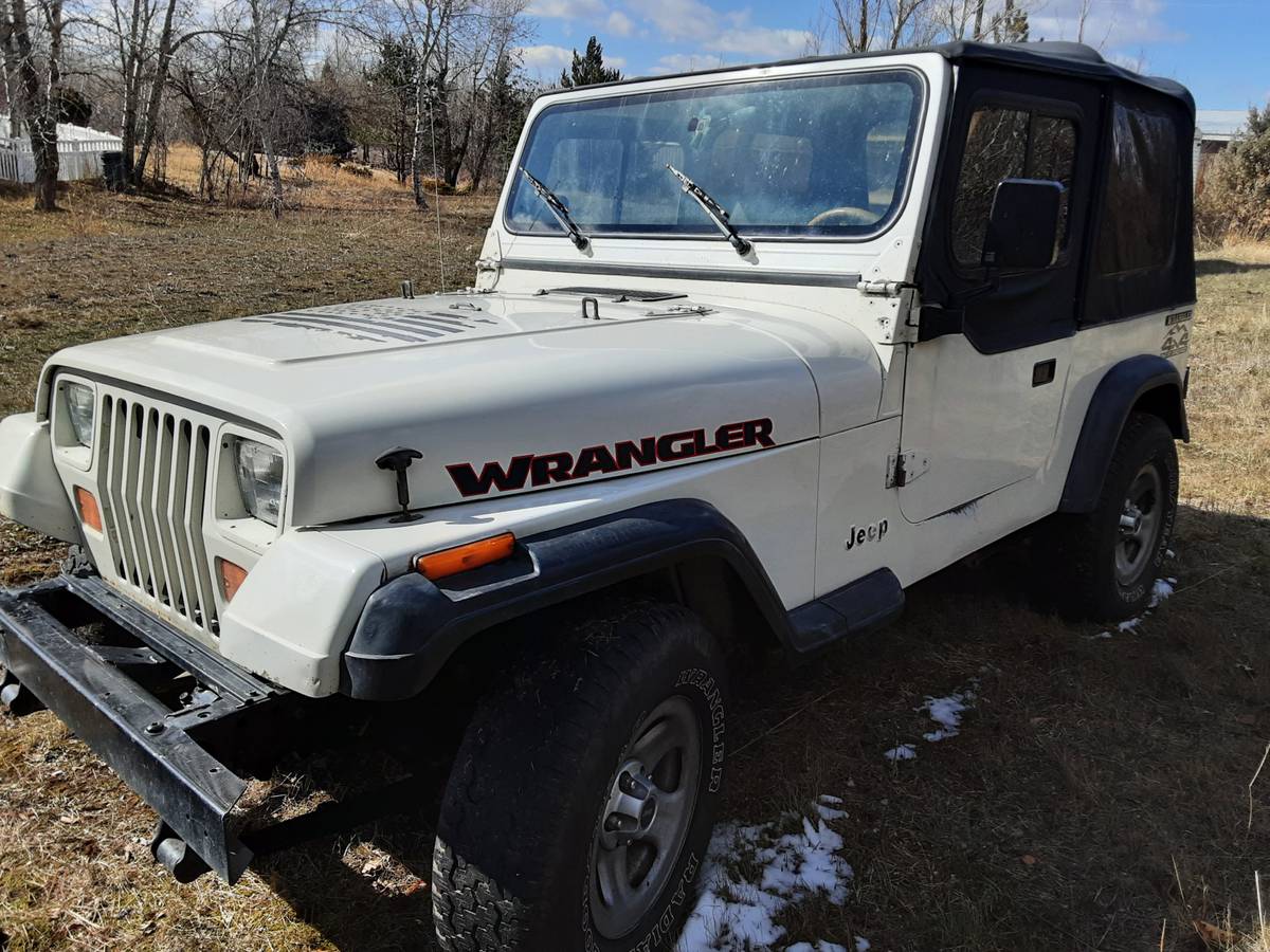 Wrangler-1987-white