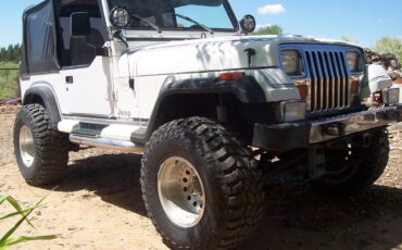 Wrangler-1989-white-1
