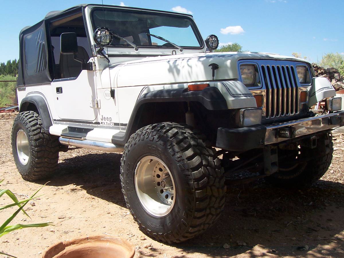 Wrangler-1989-white-1