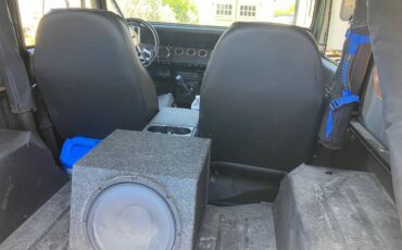 Wrangler-sport-yj-1990-black-12