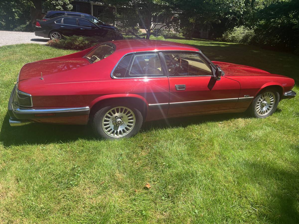 Xjs-coup-1992-red-1