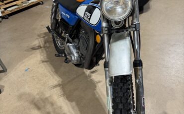 Yamaha-DT175-Enduro-1975-1