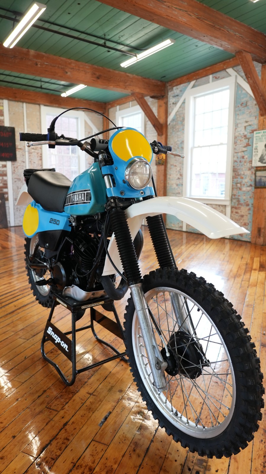 Yamaha-IT250-1980-14
